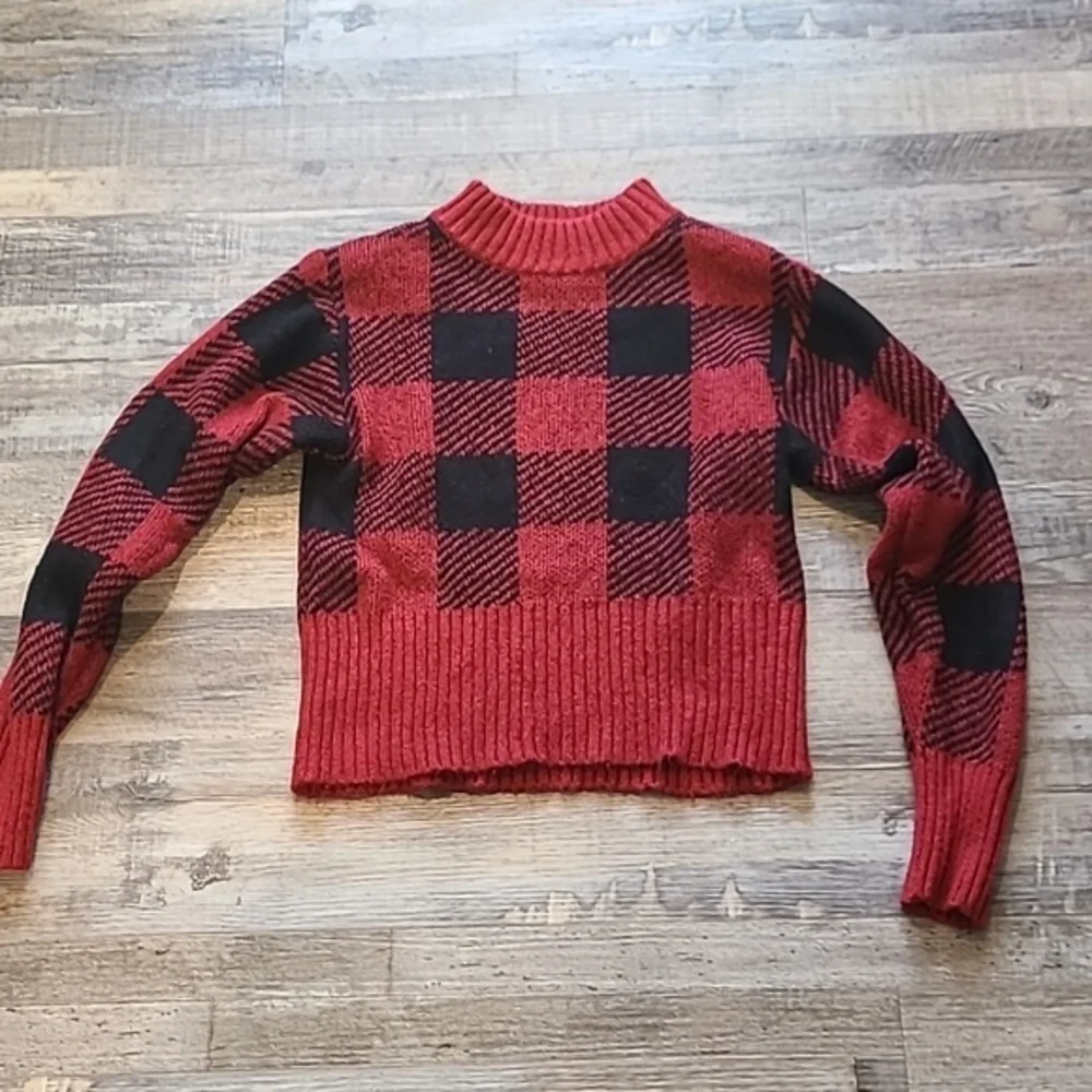 Poof New York Red Plaid Cropped Sweater - Picture 1 of 3